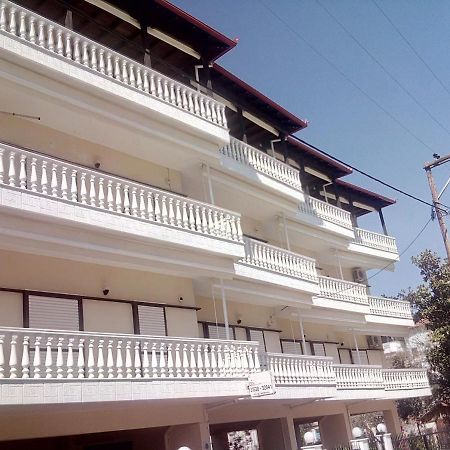 Sea View Apartments Aphrodite 乐托卡亚 外观 照片